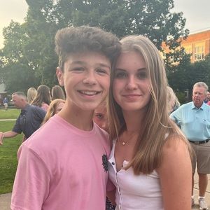 Meet your Posher, Damon